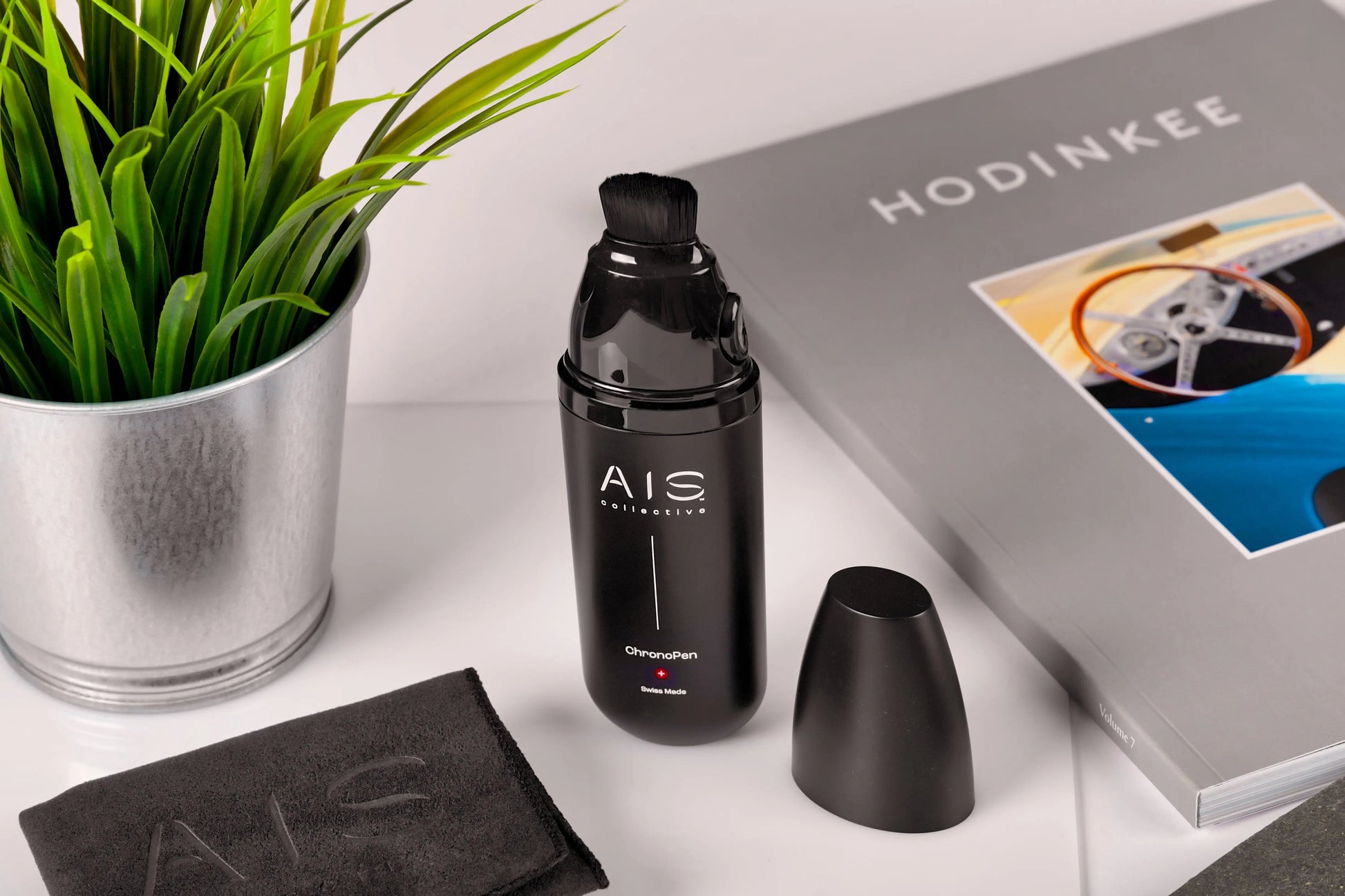 Kit completo AIS Collective ChronoPen con panno in microfibra per pulizia orologi