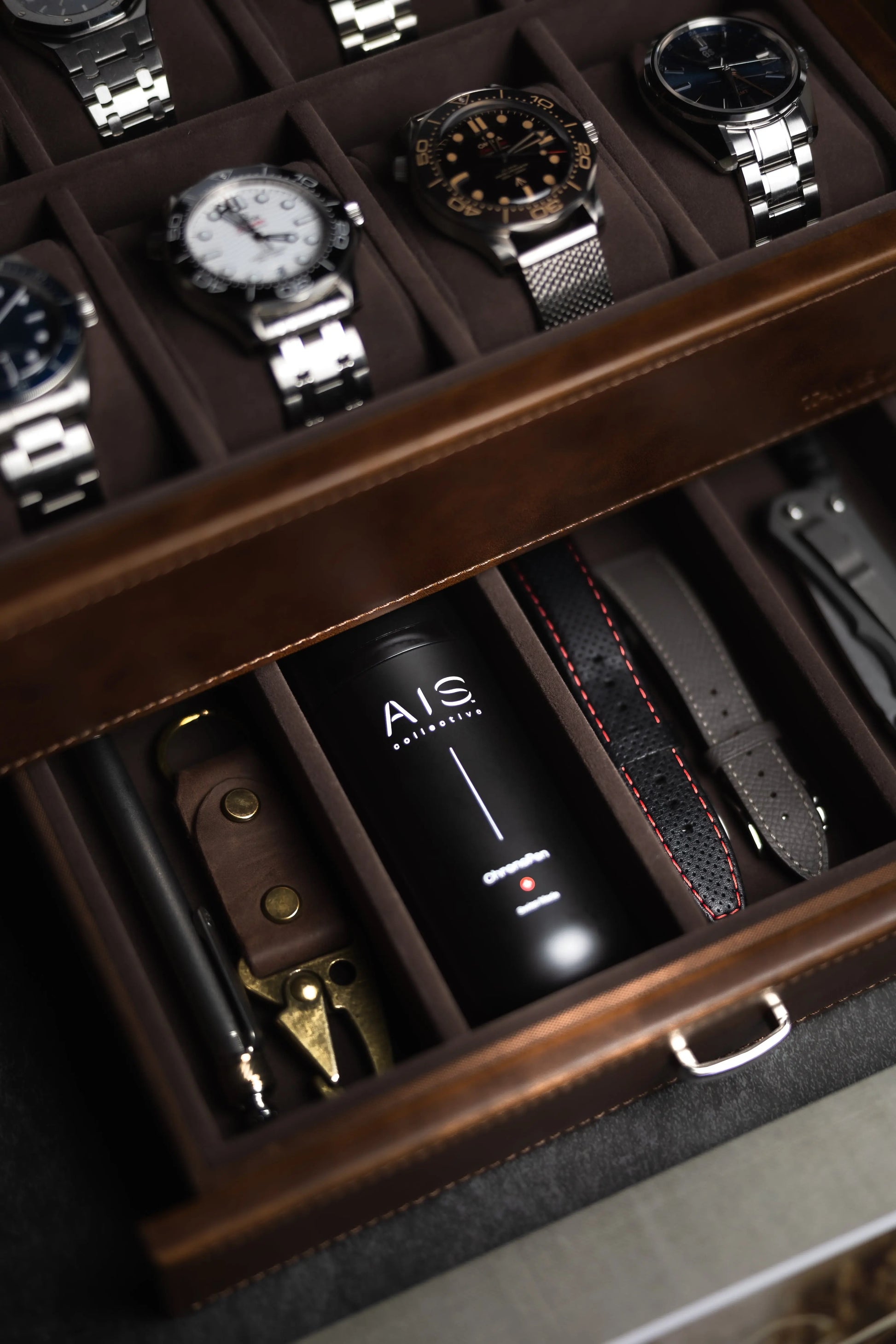 Accessori premium AIS Collective per la cura e la lucentezza dell'orologio
